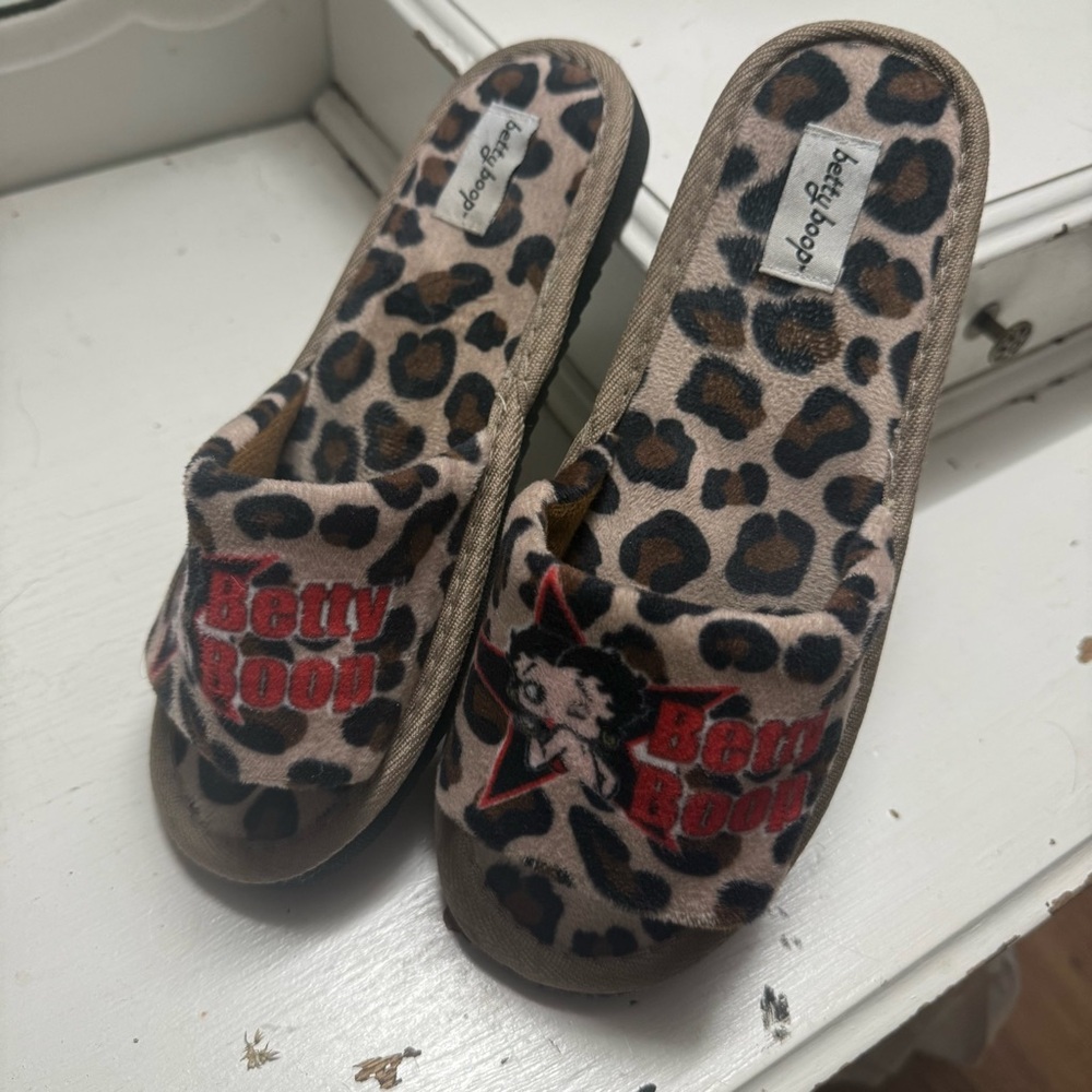 Betty Boop Kids Slippers with Leopard Pattern
